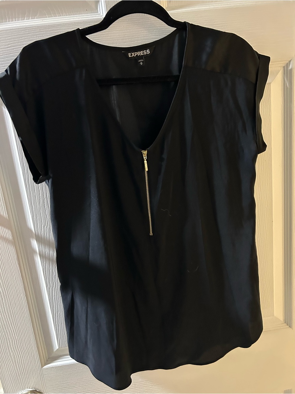 Express Women’s Black Cap Sleeve Zip Front Blouse Size M Summer Work Going Out